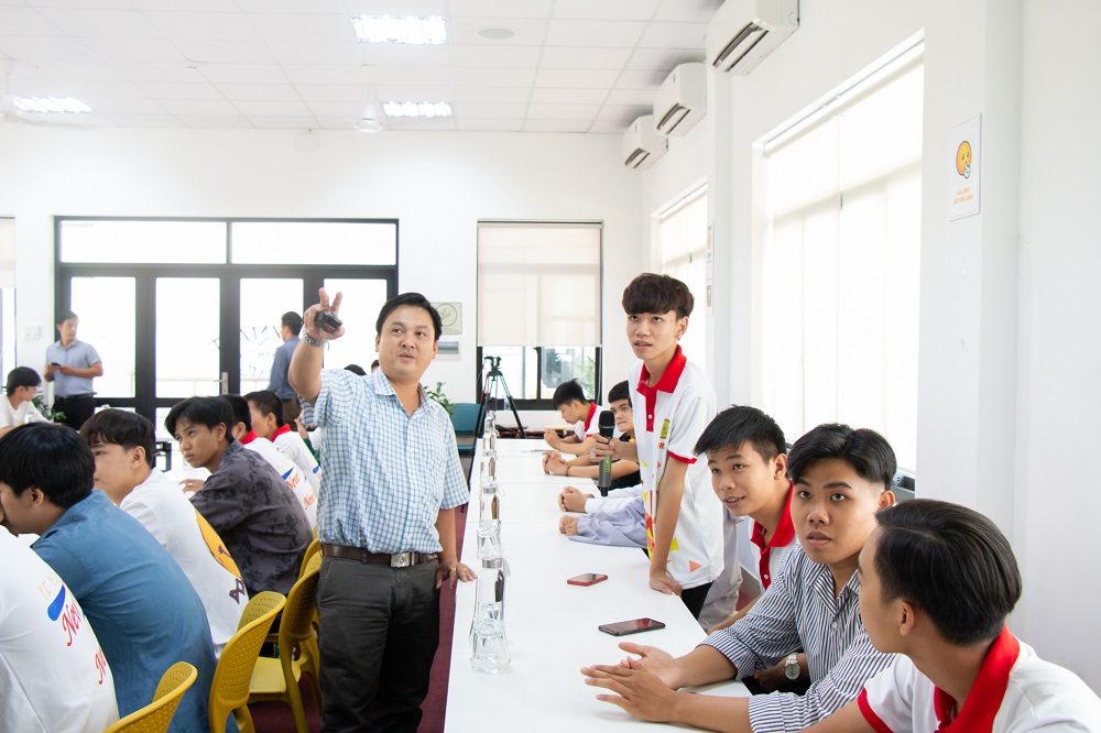 khoa fira dai hoc binh duong tham tt biic 2