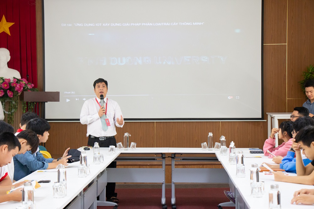 khoa fira dai hoc binh duong tham tt biic